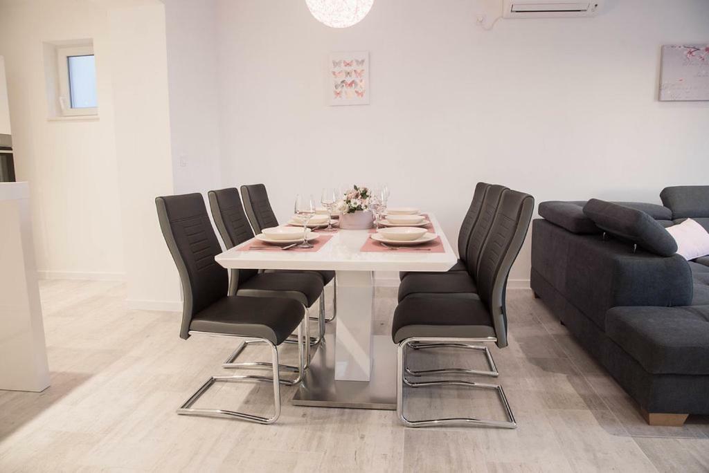 Apartment Eli - Sea View Млини Экстерьер фото